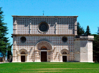 Pienone a Collemaggio per i canti popolari